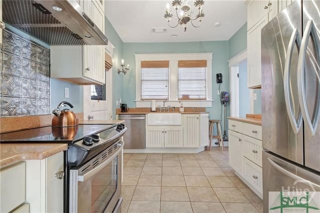 709 E 48 Street, Savannah, GA 31405