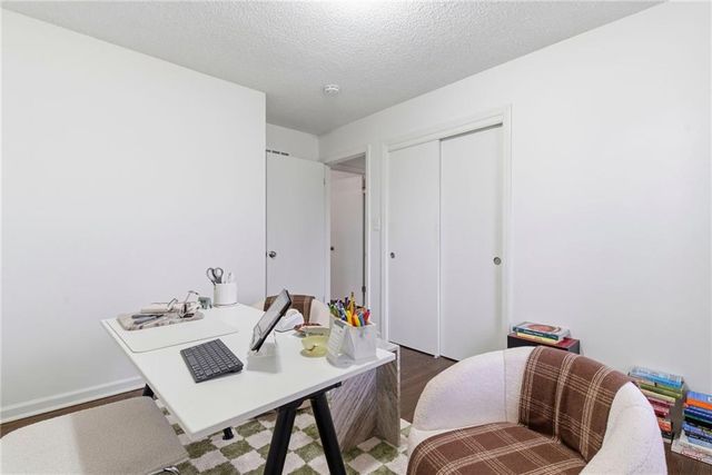 515 S Meadowbrook Lane, Olathe, KS 66062