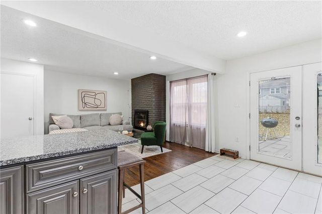 515 S Meadowbrook Lane, Olathe, KS 66062