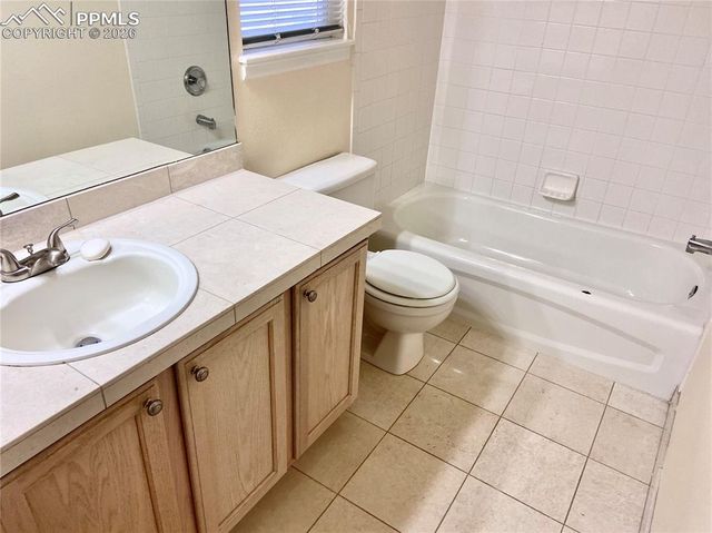 875 Aspenglow Lane, Colorado Springs, CO 80916