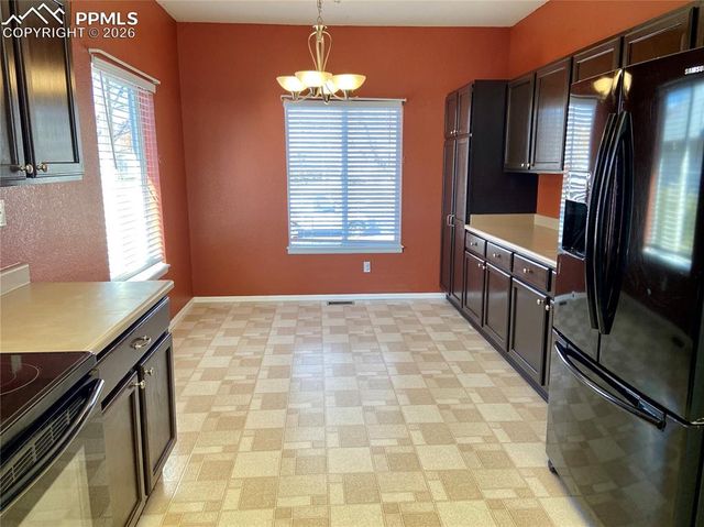 875 Aspenglow Lane, Colorado Springs, CO 80916