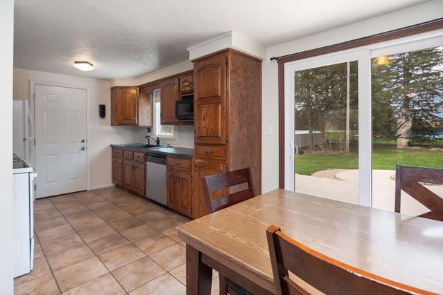 2615 BAYPORT LANE, Green Bay, WI 54313