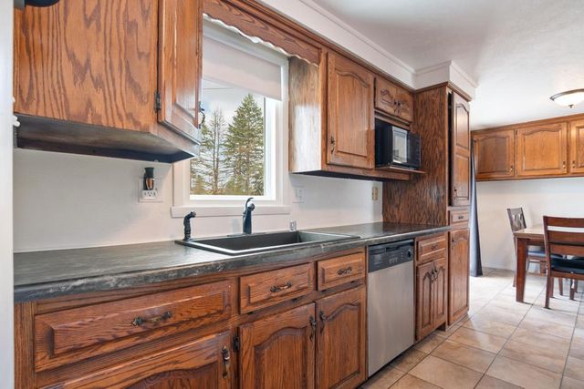 2615 BAYPORT LANE, Green Bay, WI 54313