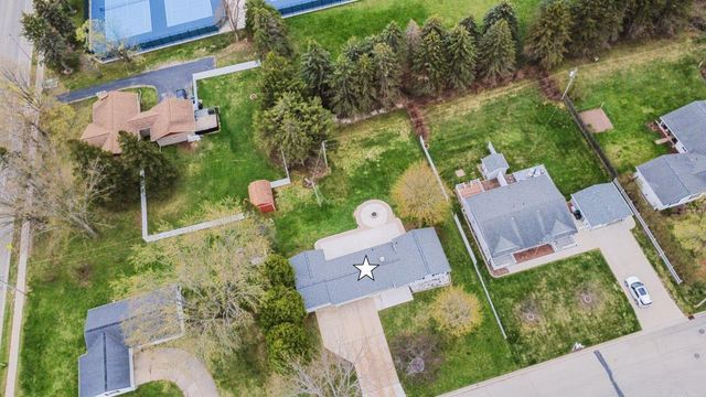 2615 BAYPORT LANE, Green Bay, WI 54313