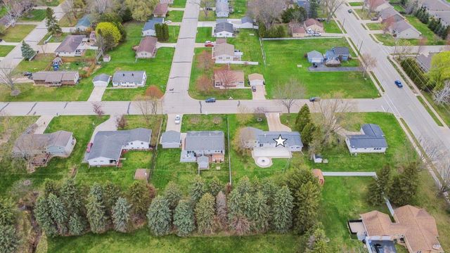 2615 BAYPORT LANE, Green Bay, WI 54313