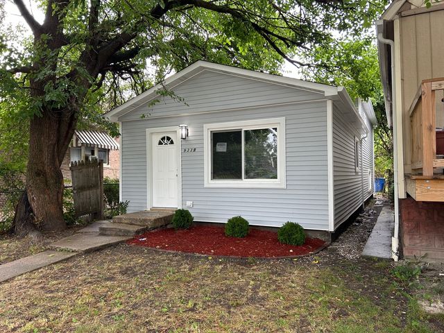 9339 S Burnside Avenue, Chicago, IL 60619