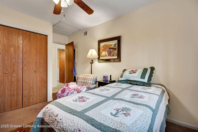 1102 Timbercreek Drive 50, Grand Ledge, MI 48837