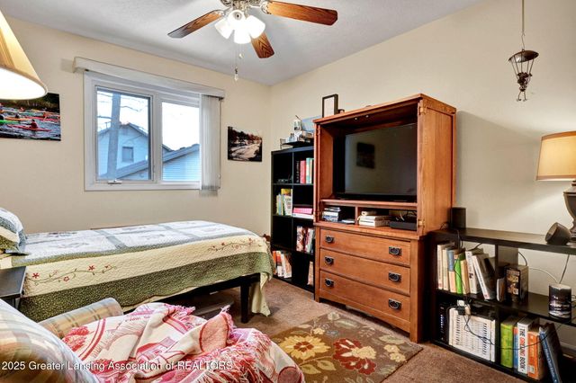 1102 Timbercreek Drive 50, Grand Ledge, MI 48837