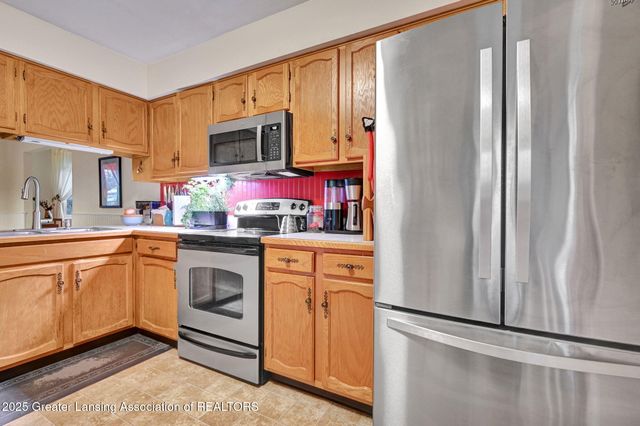 1102 Timbercreek Drive 50, Grand Ledge, MI 48837