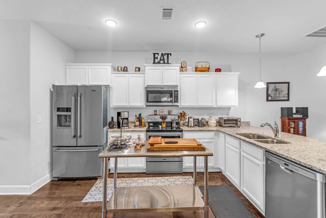 2008 Abbingdon Way, Old Hickory, TN 37138