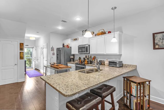2008 Abbingdon Way, Old Hickory, TN 37138
