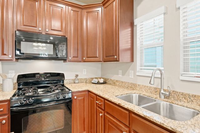 4614 CHENANGO LN, South Jordan, UT 84095