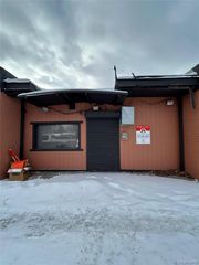 18433 W 8 Mile Road, Detroit, MI 48219