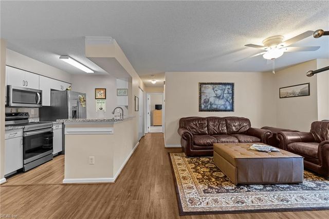 3848 Lasalle Dr Apt 101, Virginia Beach, VA 23453