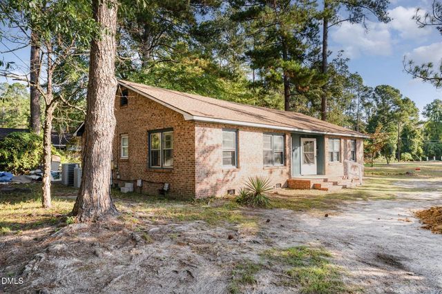 5026 Cameron Road, Hope Mills, NC 28348