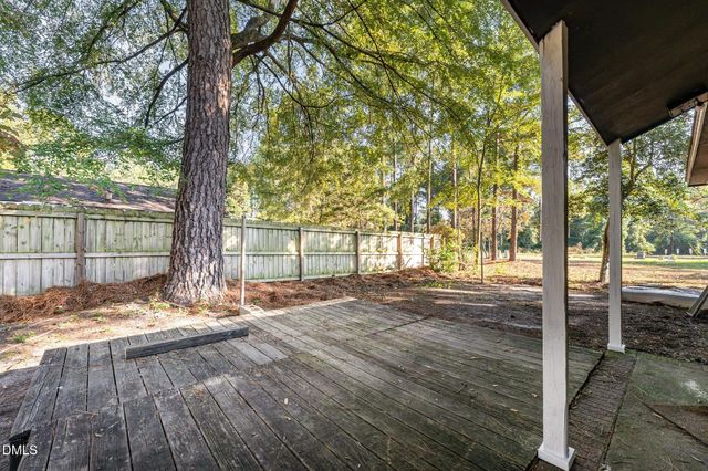 5026 Cameron Road, Hope Mills, NC 28348