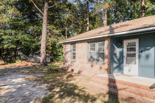 5026 Cameron Road, Hope Mills, NC 28348