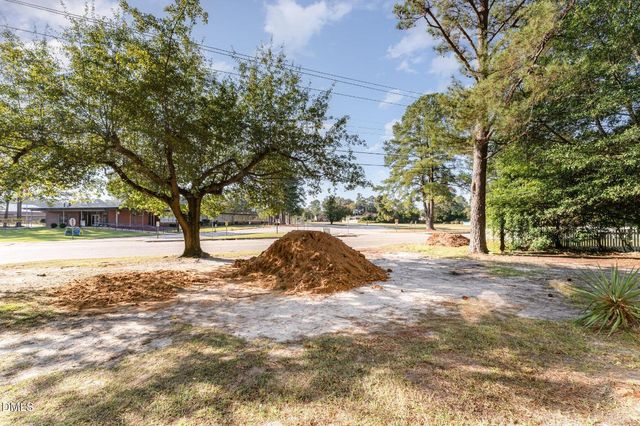 5026 Cameron Road, Hope Mills, NC 28348