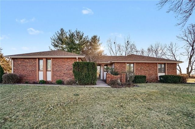 1109 S Catalpa Street, Savannah, MO 64485