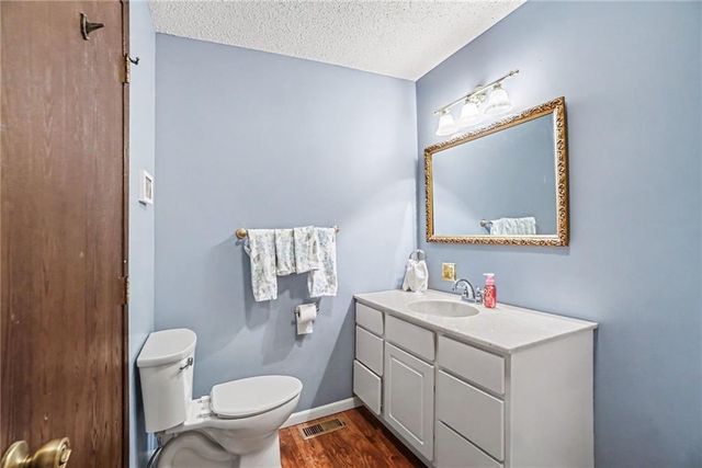 1109 S Catalpa Street, Savannah, MO 64485