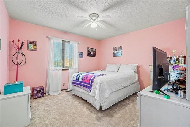 1109 S Catalpa Street, Savannah, MO 64485