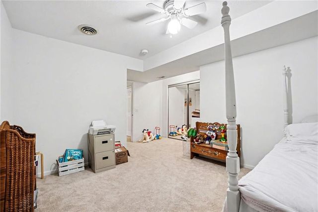 1109 S Catalpa Street, Savannah, MO 64485