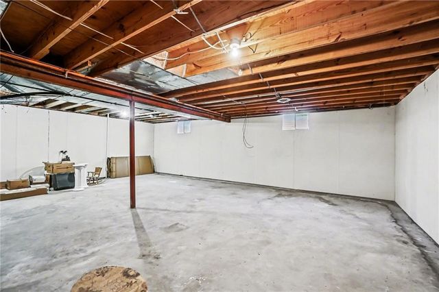 1109 S Catalpa Street, Savannah, MO 64485