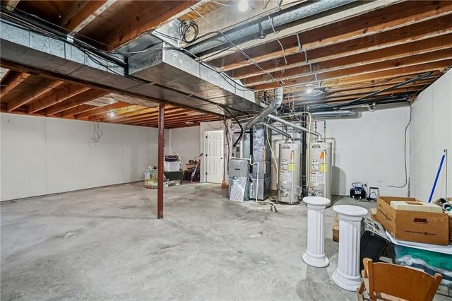 1109 S Catalpa Street, Savannah, MO 64485