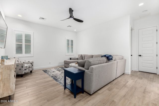 11524 E UTAH Avenue, Mesa, AZ 85212