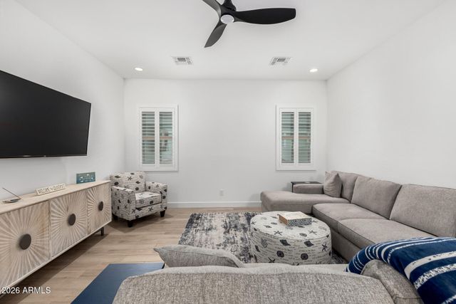 11524 E UTAH Avenue, Mesa, AZ 85212