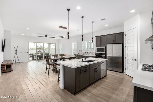 11524 E UTAH Avenue, Mesa, AZ 85212