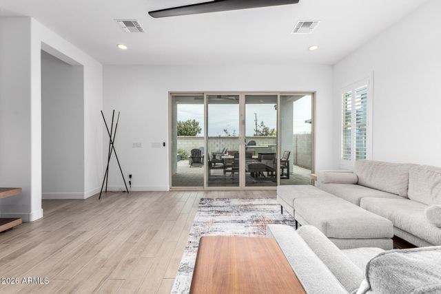 11524 E UTAH Avenue, Mesa, AZ 85212