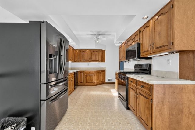 117 Madison Dr, South Plainfield Boro, NJ 07080