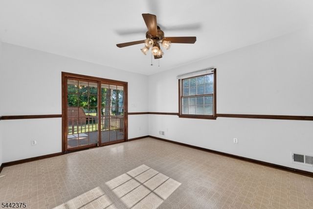 117 Madison Dr, South Plainfield Boro, NJ 07080