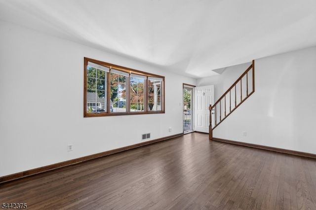 117 Madison Dr, South Plainfield Boro, NJ 07080