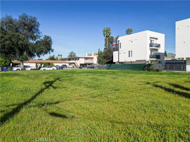5926 Lemp, North Hollywood, CA 91601