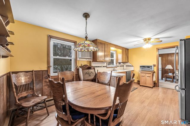 21 Riviera Drive, Enfield, CT 06082