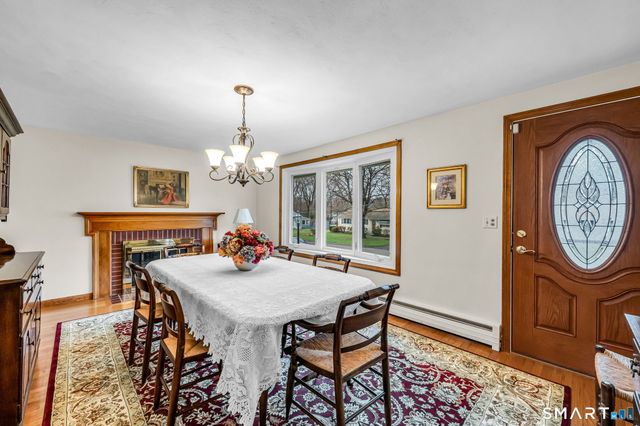 21 Riviera Drive, Enfield, CT 06082