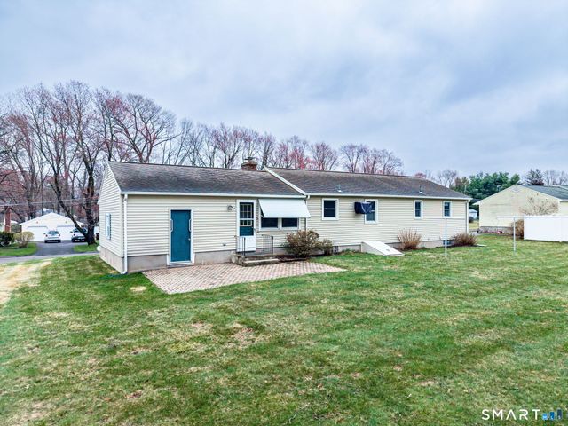 21 Riviera Drive, Enfield, CT 06082