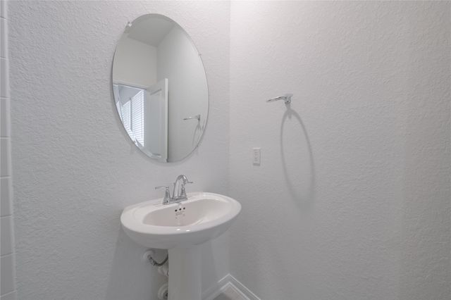 313 Sonbria PASS, Liberty Hill, TX 78642