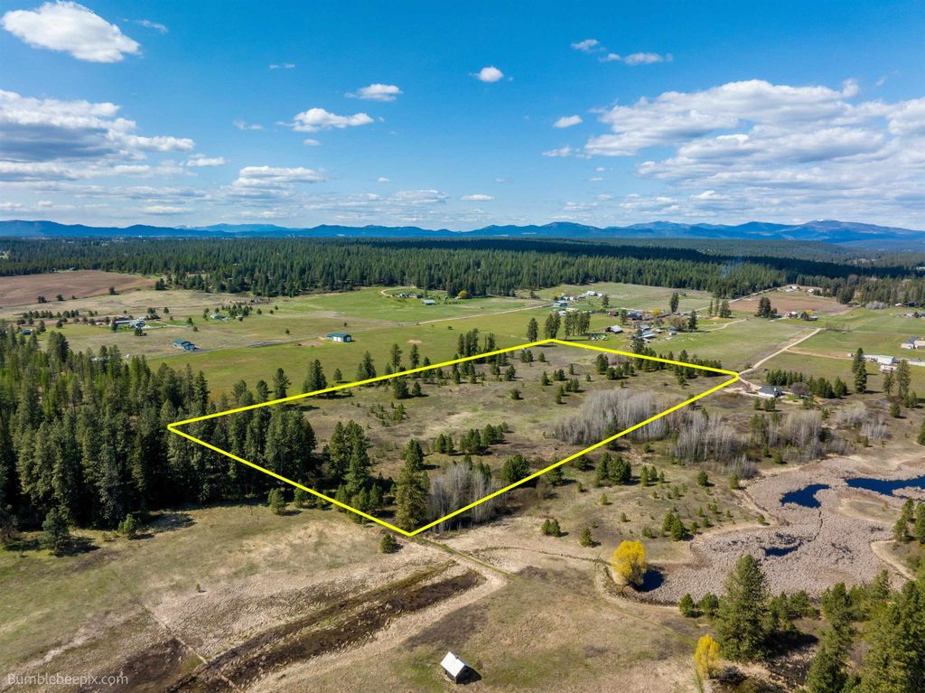 31xx E Westmoreland Rd, Deer Park, WA 99006