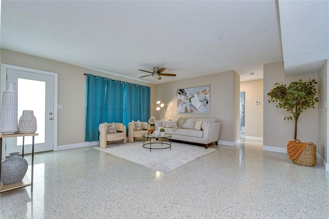 6871 4TH STREET S, St Petersburg, FL 33705
