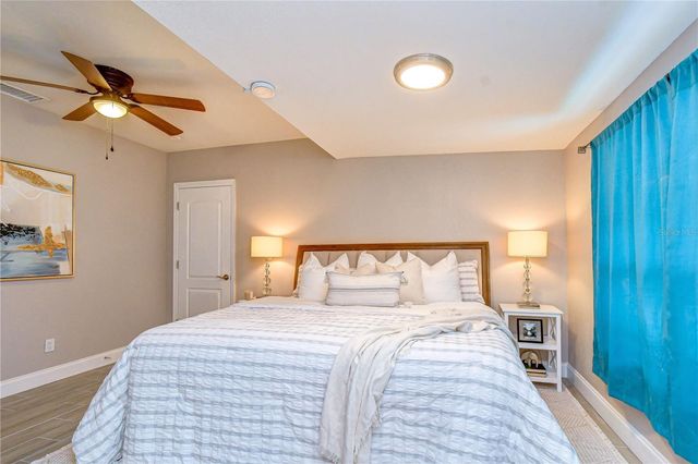 6871 4TH STREET S, St Petersburg, FL 33705