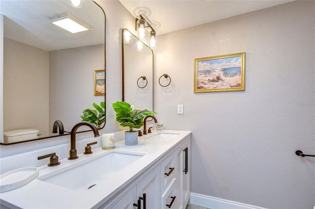 6871 4TH STREET S, St Petersburg, FL 33705
