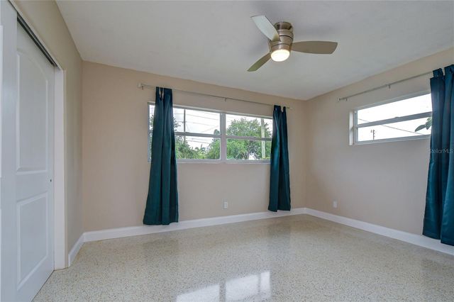 6871 4TH STREET S, St Petersburg, FL 33705
