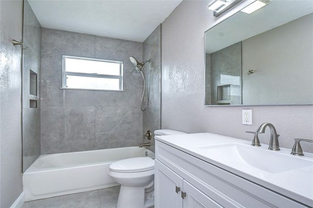 6871 4TH STREET S, St Petersburg, FL 33705
