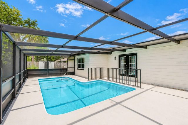 6871 4TH STREET S, St Petersburg, FL 33705
