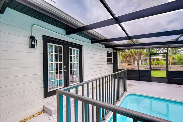 6871 4TH STREET S, St Petersburg, FL 33705