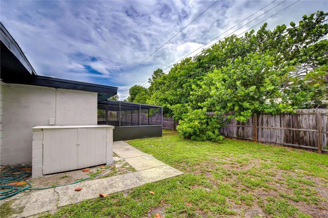 6871 4TH STREET S, St Petersburg, FL 33705