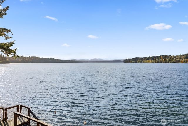 3130 Steamboat Island Road NW, Olympia, WA 98502